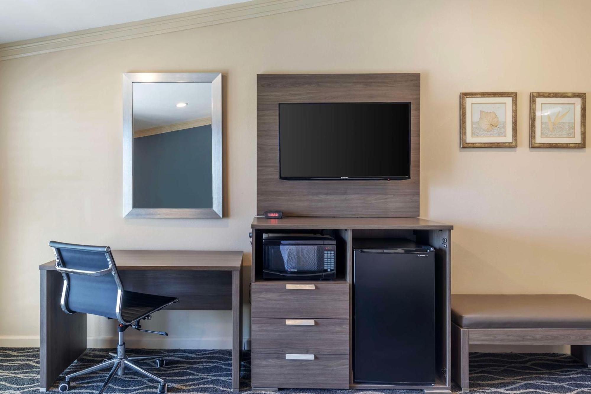 Best Western Plus Hill House Bakersfield Bagian luar foto