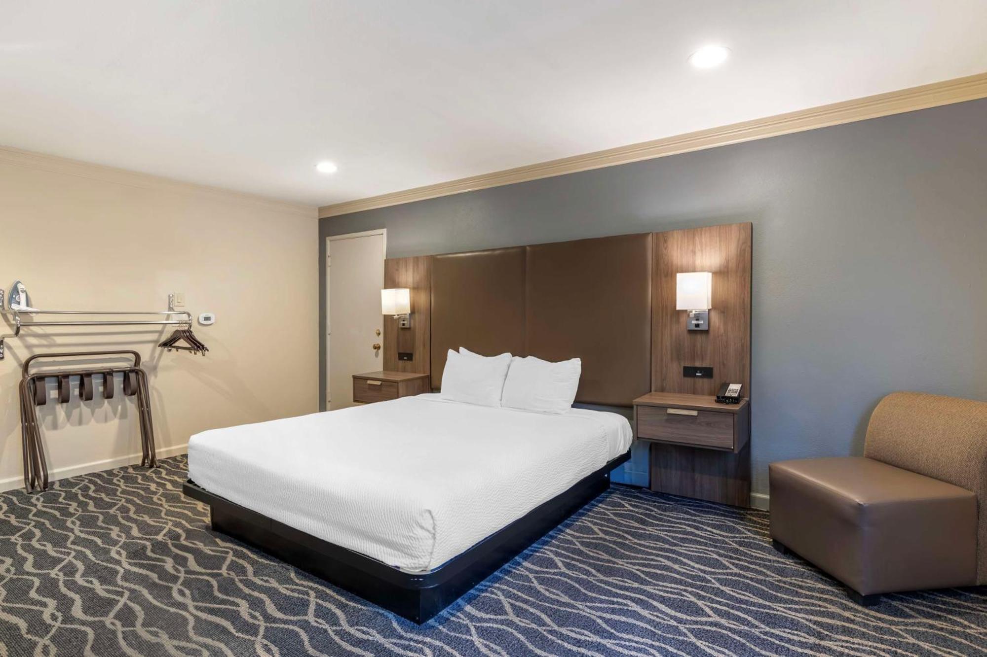 Best Western Plus Hill House Bakersfield Bagian luar foto