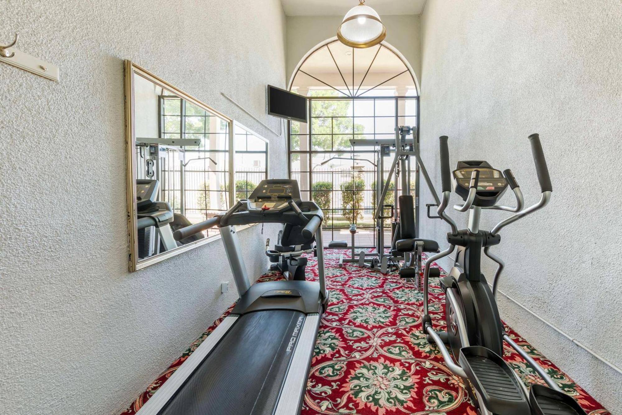 Best Western Plus Hill House Bakersfield Bagian luar foto