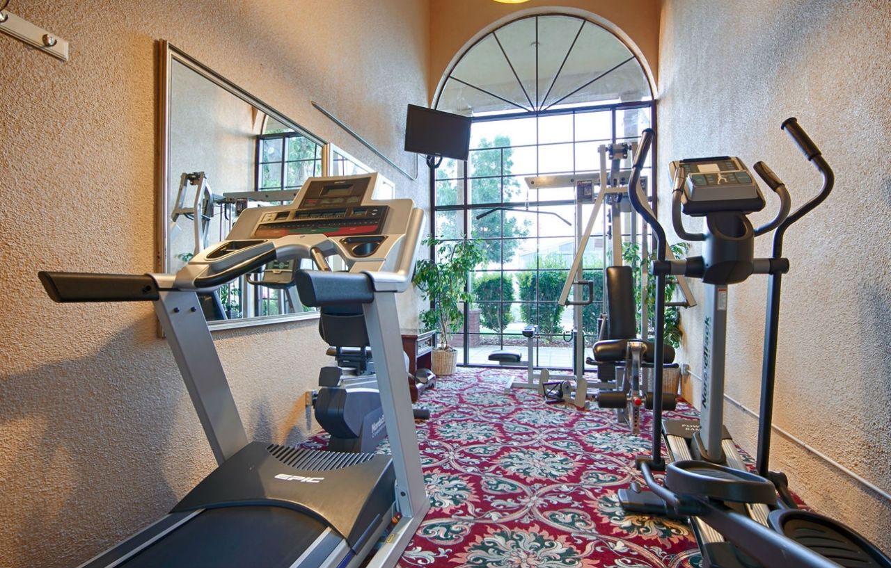 Best Western Plus Hill House Bakersfield Bagian luar foto